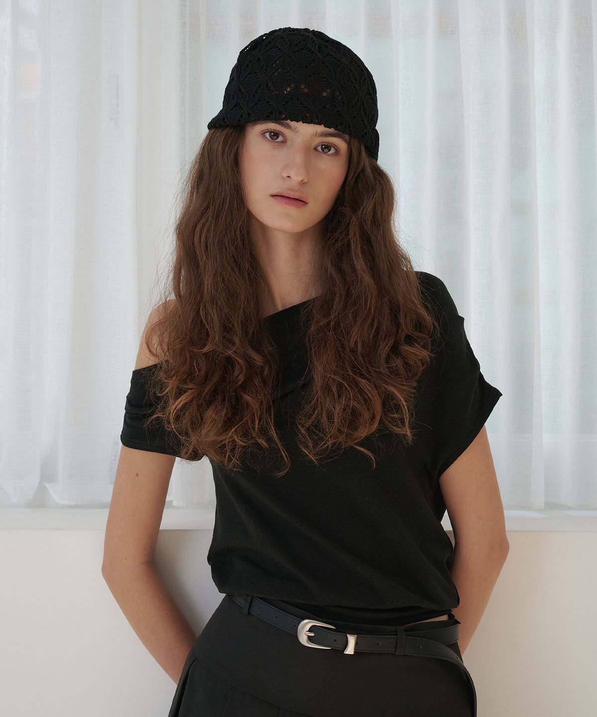 마롯(MARROT) Draped Unbalance T-shirt_Black