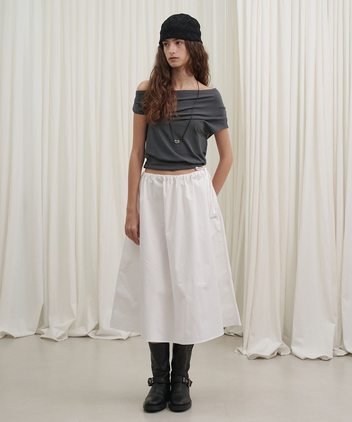 마롯(MARROT) Draped Unbalance T-shirt_Charcoal