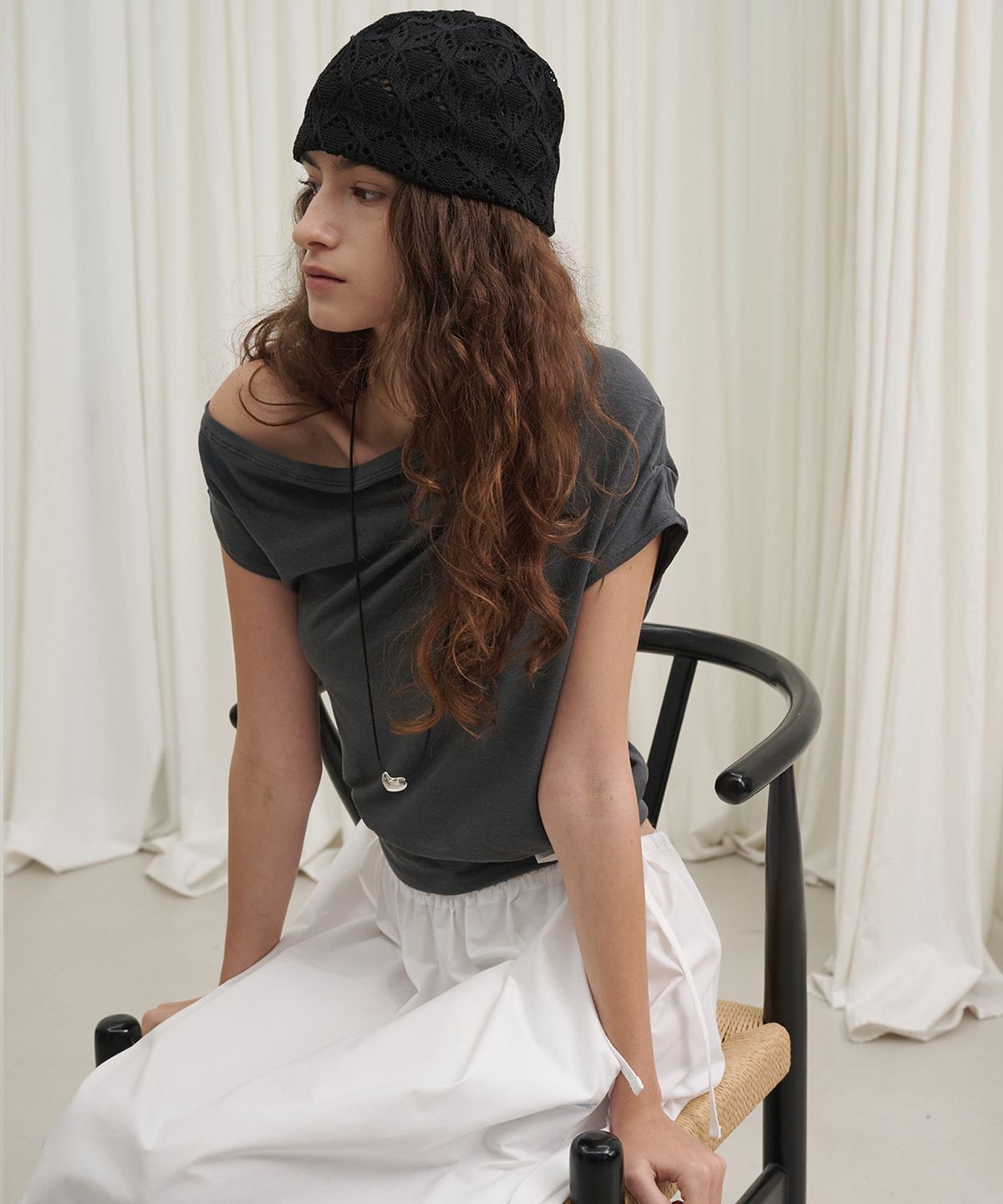 마롯(MARROT) Draped Unbalance T-shirt_Charcoal