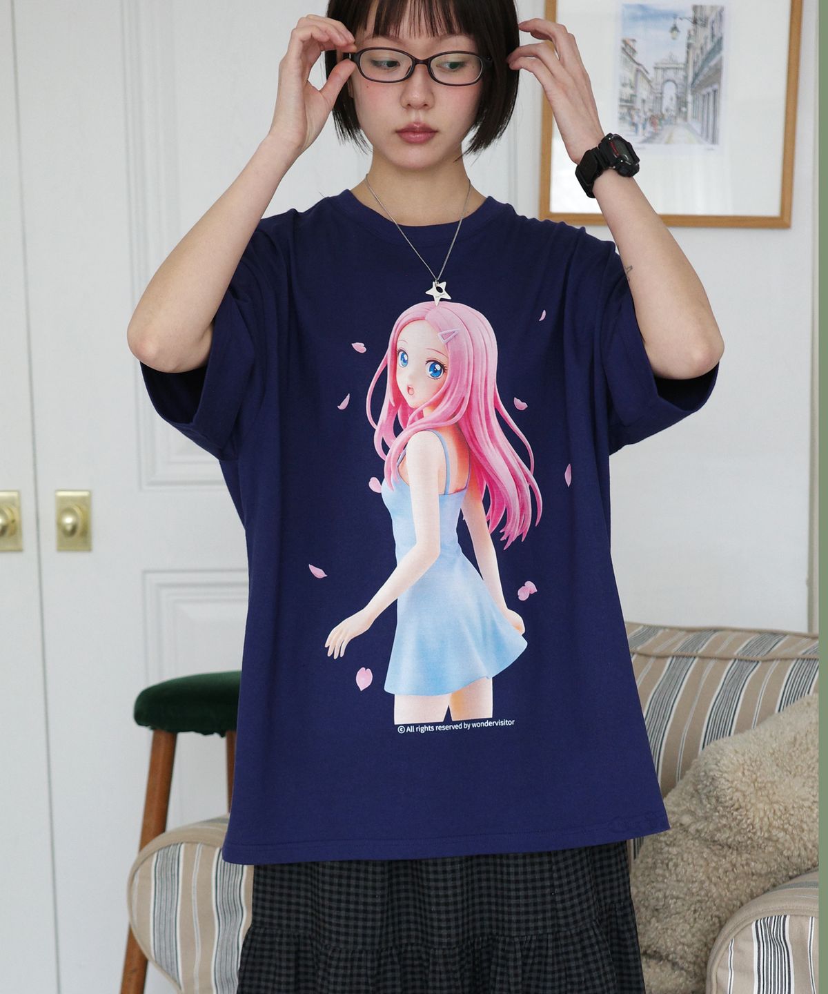 원더비지터(WONDERVISITOR) 3D HEESU Overfit T-shirt [Navy]