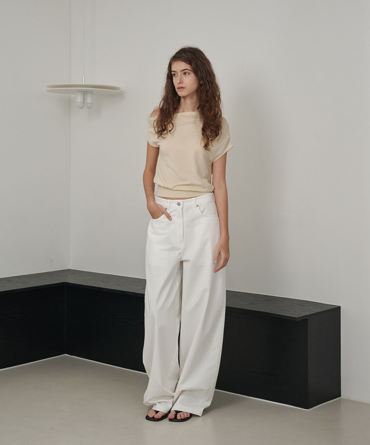 마롯(MARROT) Draped Unbalance T-shirt_Cream Beige