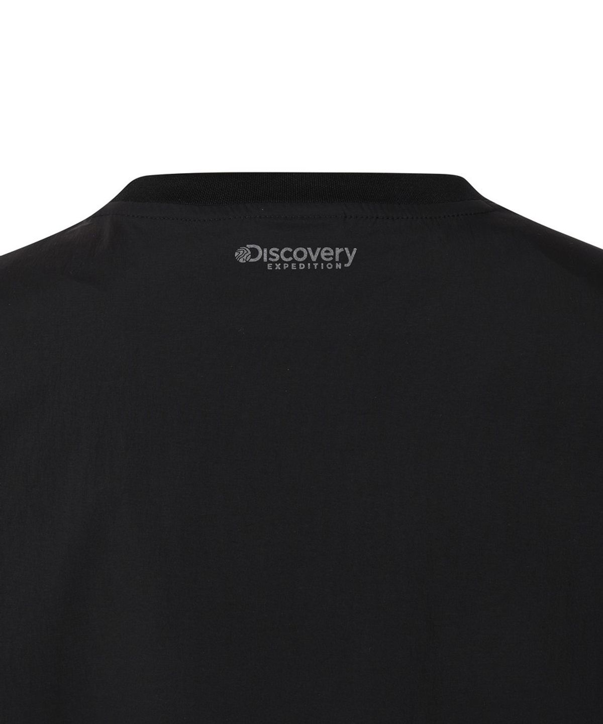 디스커버리 익스페디션(DISCOVERY EXPEDITION) 여성 프레시벤트 가슴포켓 우븐 반팔티셔츠 (BLACK)
