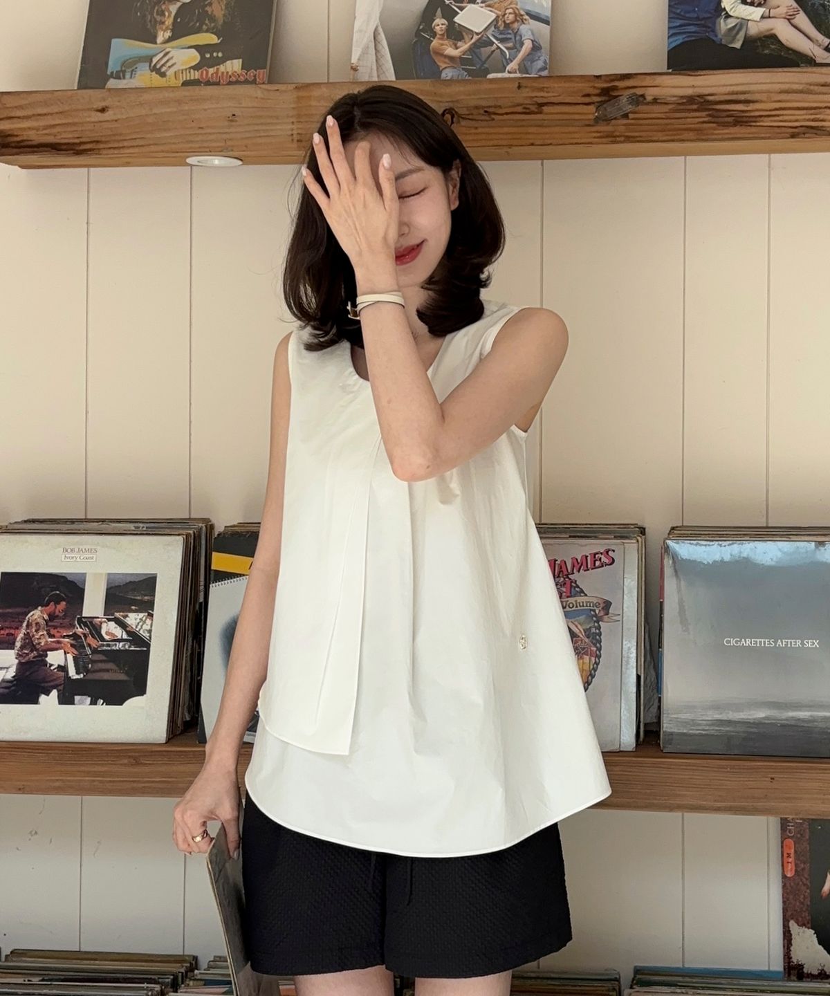 쥬시쥬디(JUCYJUDY) 민소매턱블라우스 JZBL324B