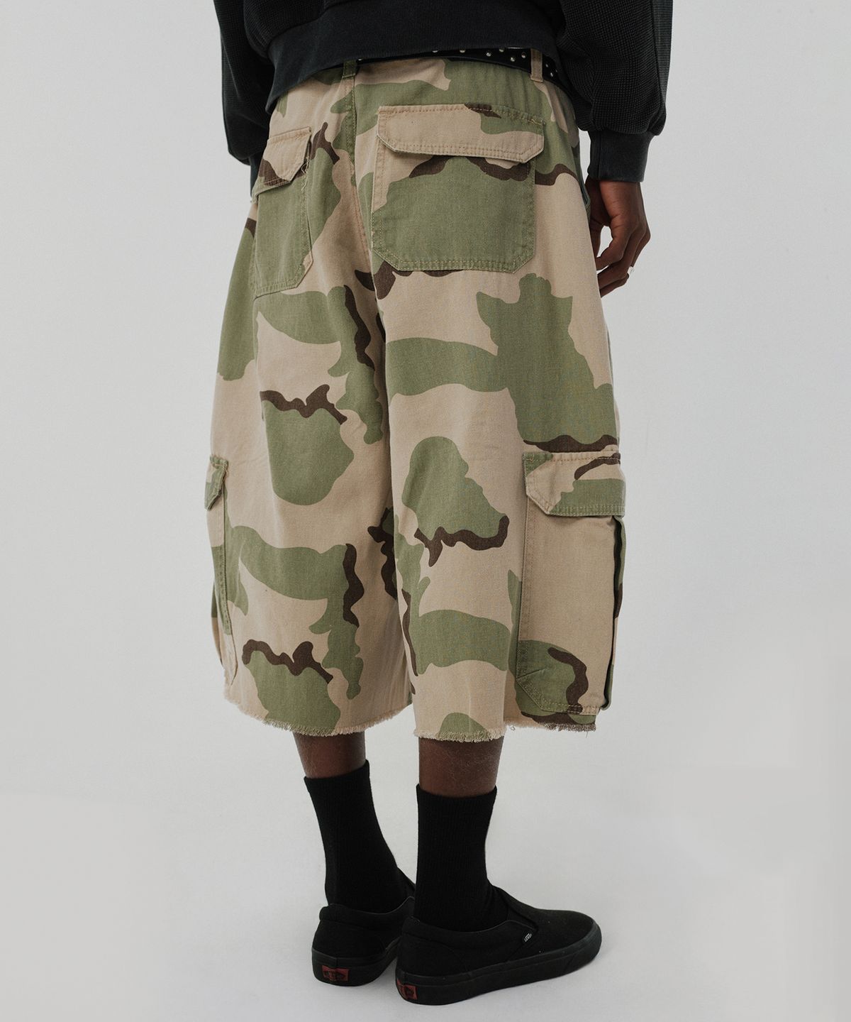 스웨이드(SUADE) CAMO CARGO SHORTS [BROWN CAMO]