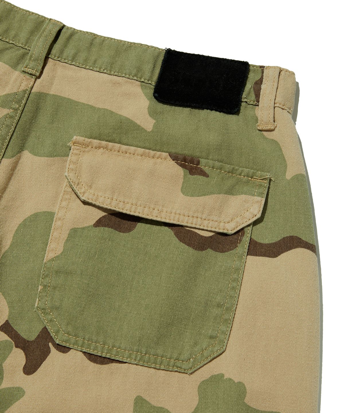 스웨이드(SUADE) CAMO CARGO SHORTS [BROWN CAMO]