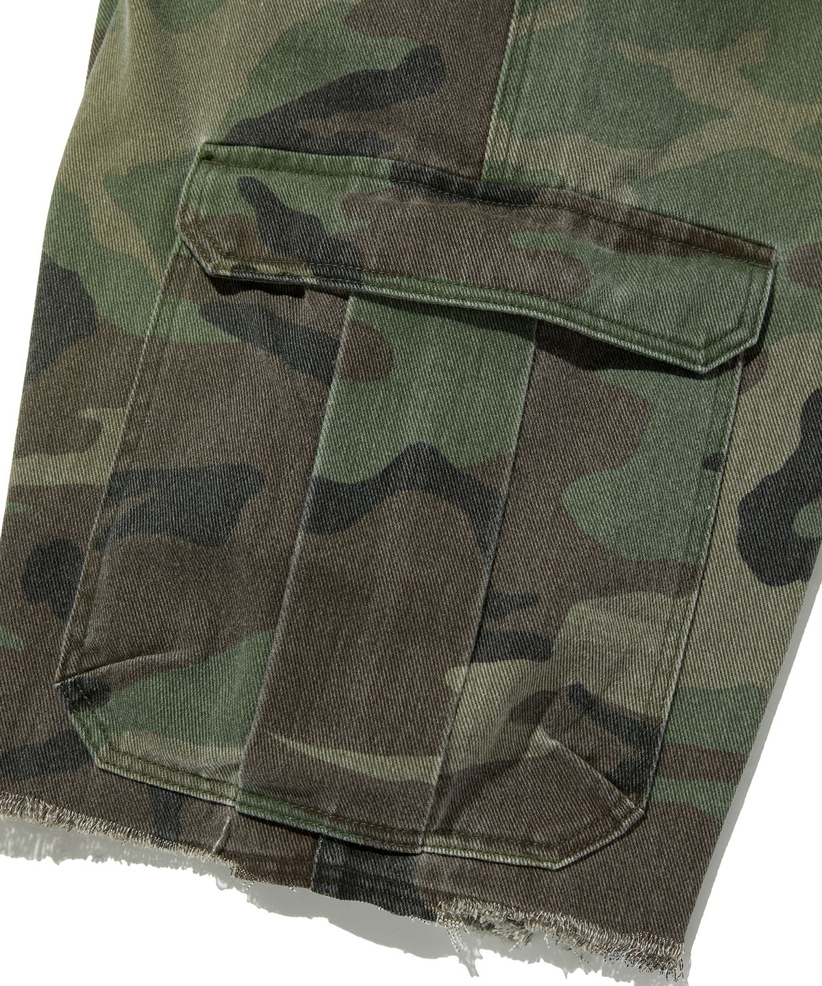 스웨이드(SUADE) CAMO CARGO SHORTS [GREEN CAMO]