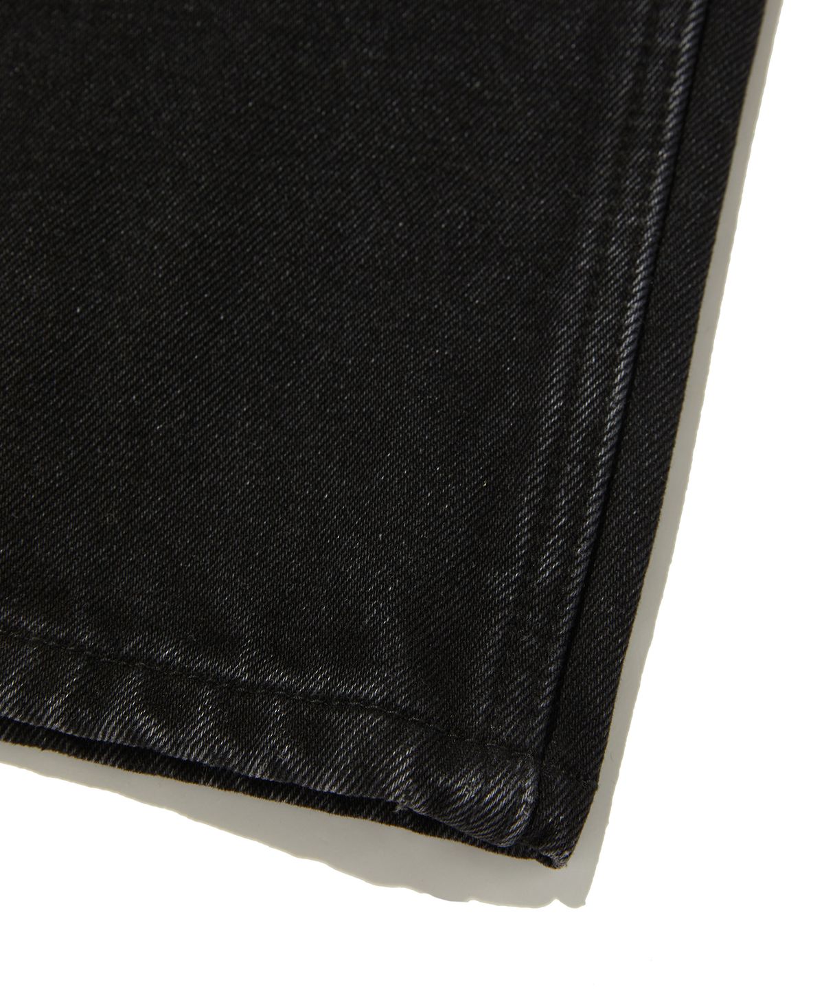 스웨이드(SUADE) CONTOUR DOUBLE KNEE SHORTS [BLACK]