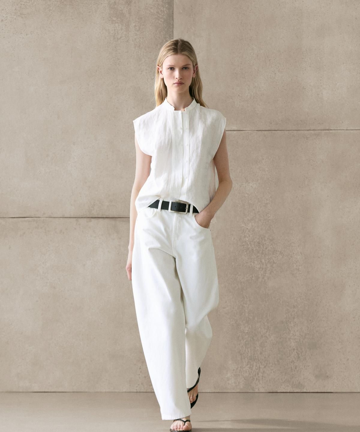 마시모두띠(MASSIMO DUTTI) 버튼 디테일 100% 린넨 플루이드 셔츠