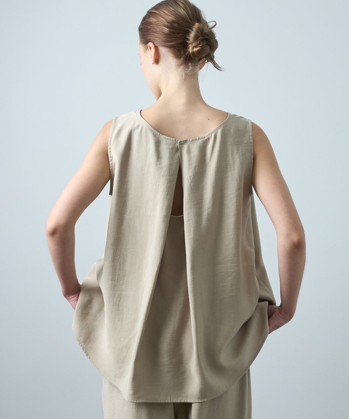 누토프(NUTOFFE) Le Blouse_Beige