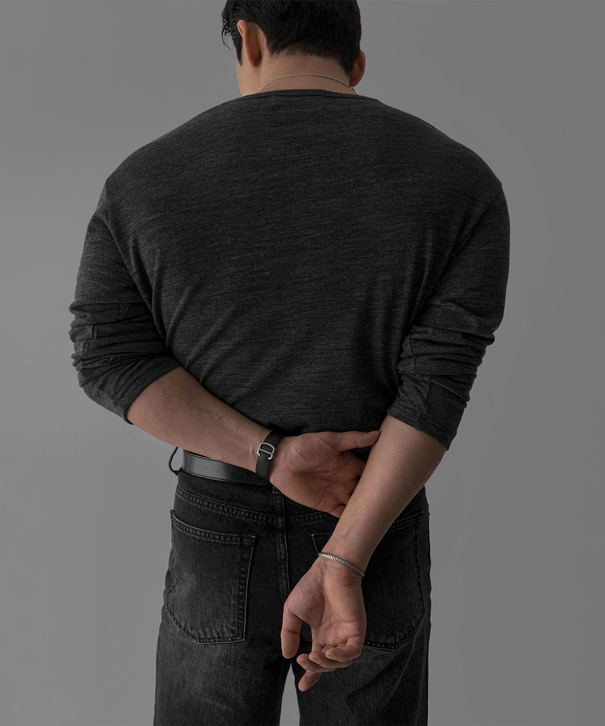 바우로 프로덕트(BOWLOW PRODUCT) 울 100 롱슬리브 니트티 [차콜]