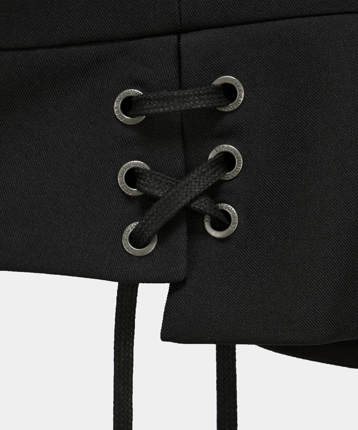에트오소메(ETRE AU SOMMET) Cropped Short Sleeve Tailored Jacket (Black)