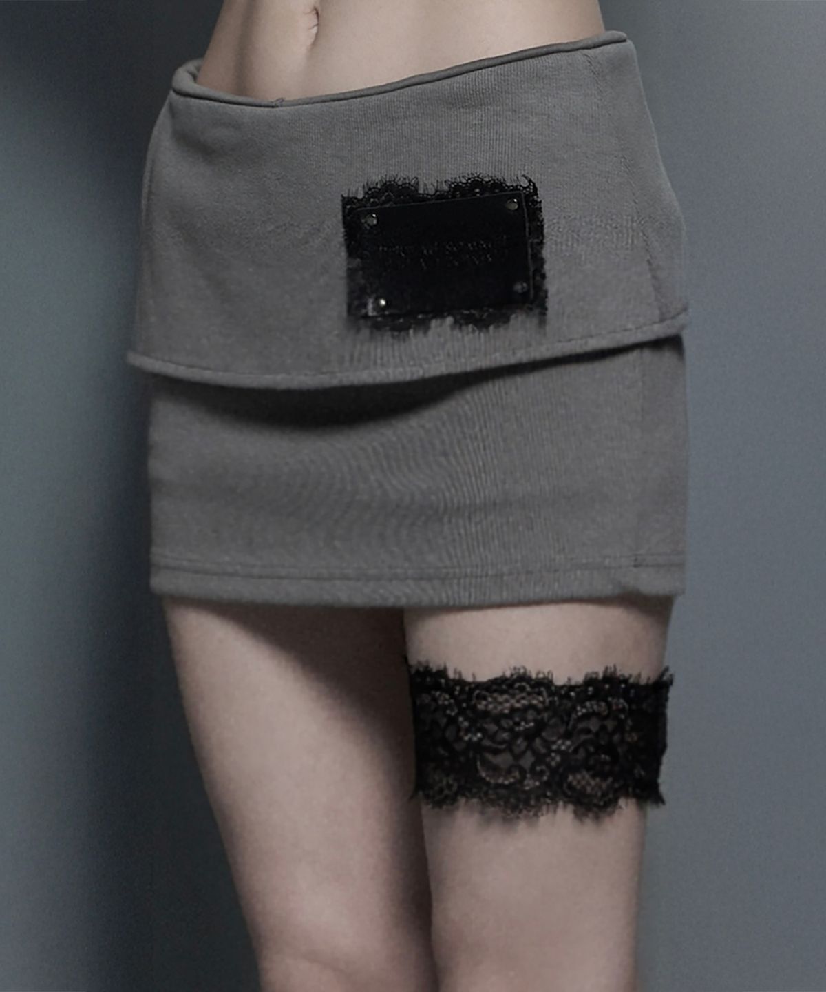 에트오소메(ETRE AU SOMMET) Lace-Up Mini Skirt Pants (Mocha)