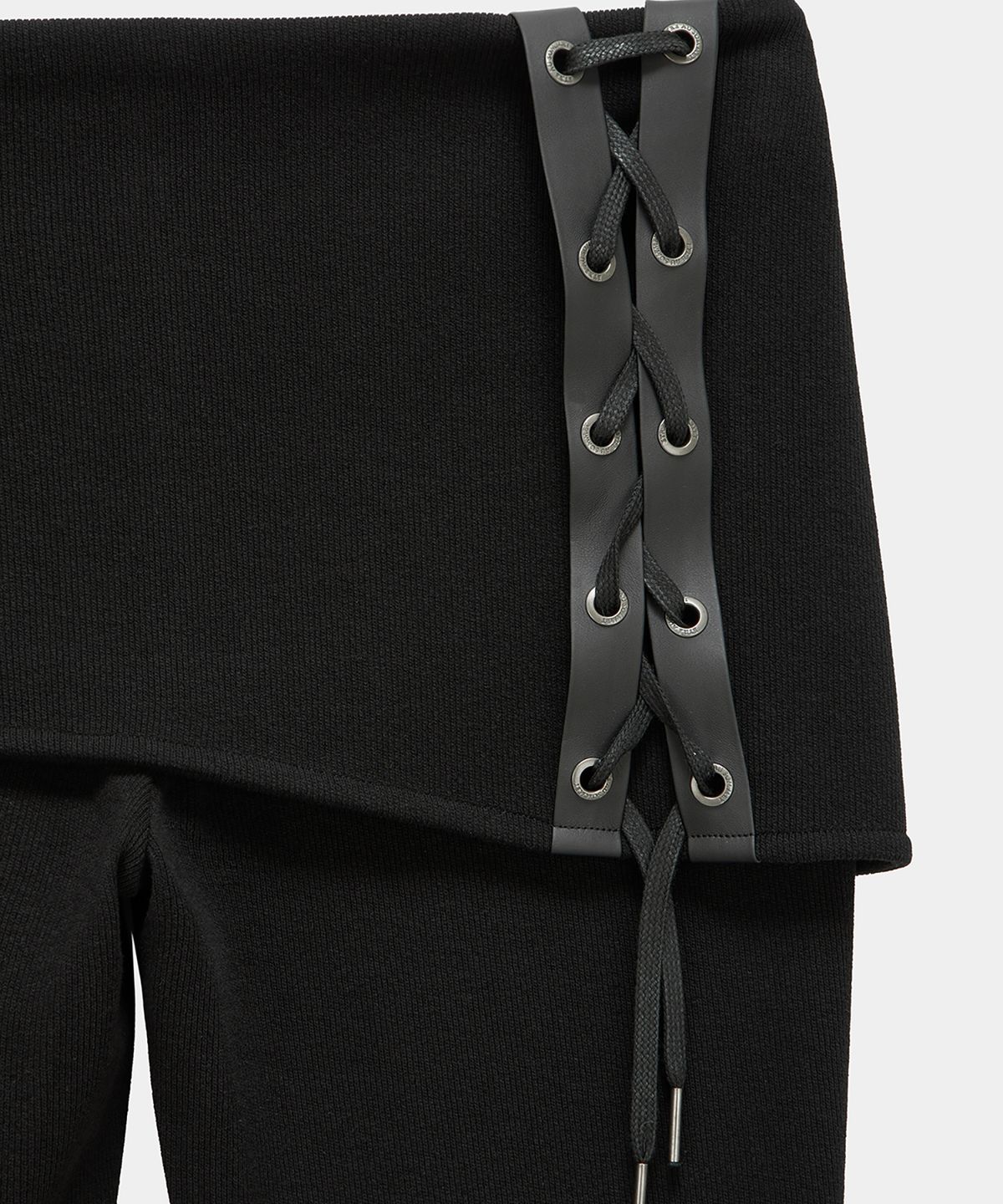 에트오소메(ETRE AU SOMMET) Lace-Up Side Slit Bootcut Pants (Black)