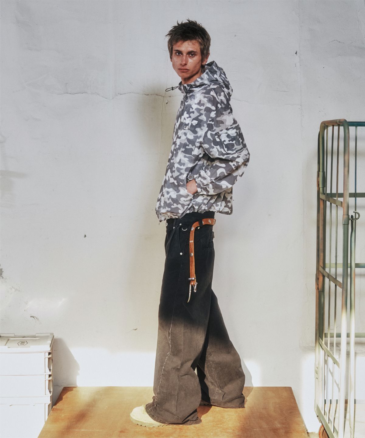 더바이닐하우스(THEVINYLHOUSE) SAG WIDE BELTED PANTS BLACK
