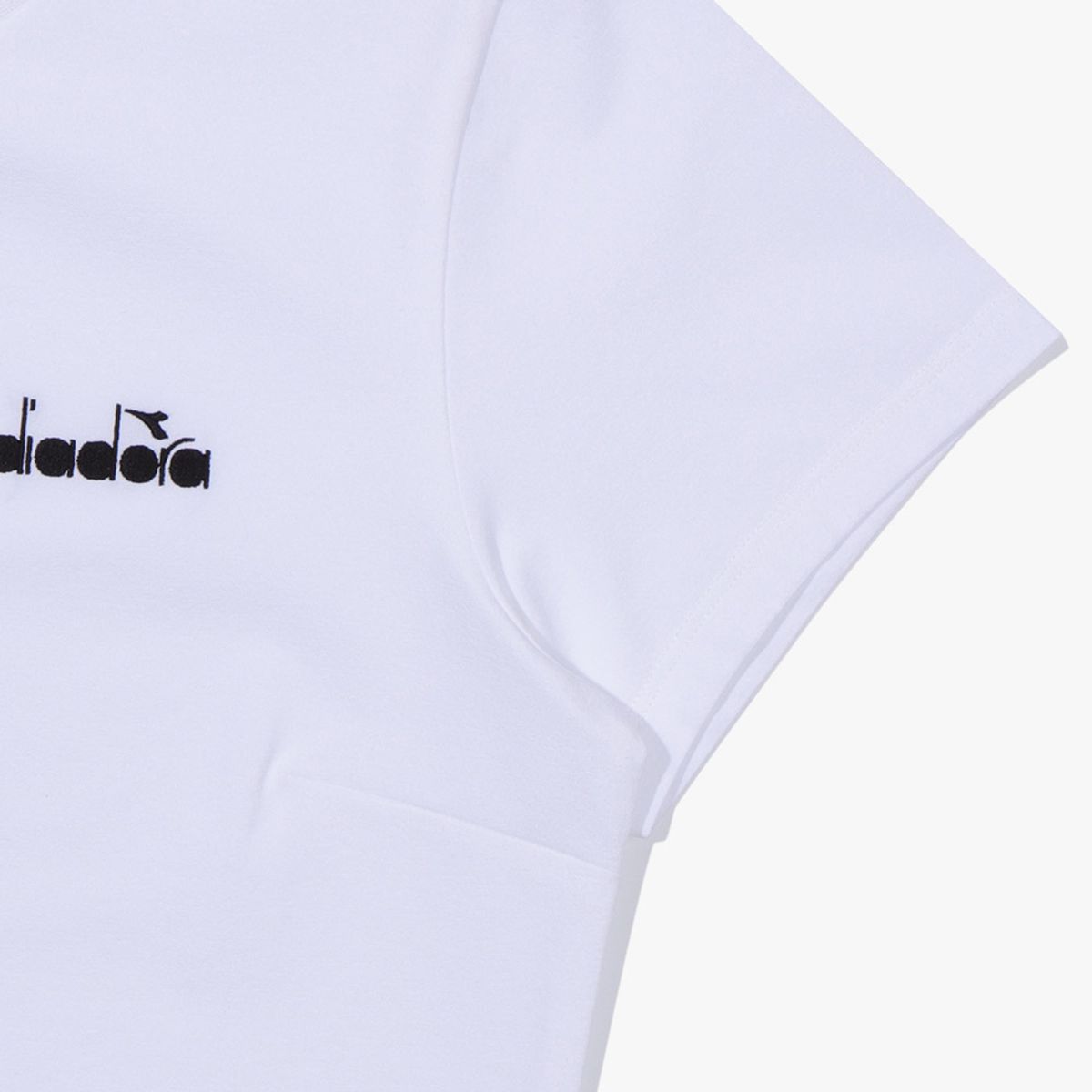 디아도라(diadora) 에르미나 플리츠 반팔 티셔츠 우먼 OFF WHITE