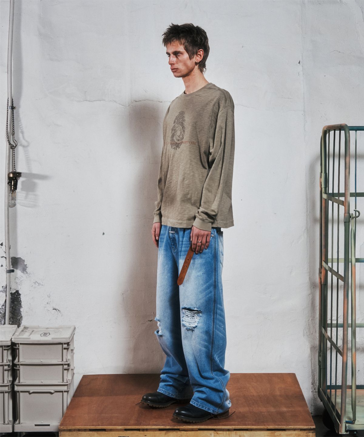 더바이닐하우스(THEVINYLHOUSE) FINGERPRINT SLUB LS TEE OLIVE