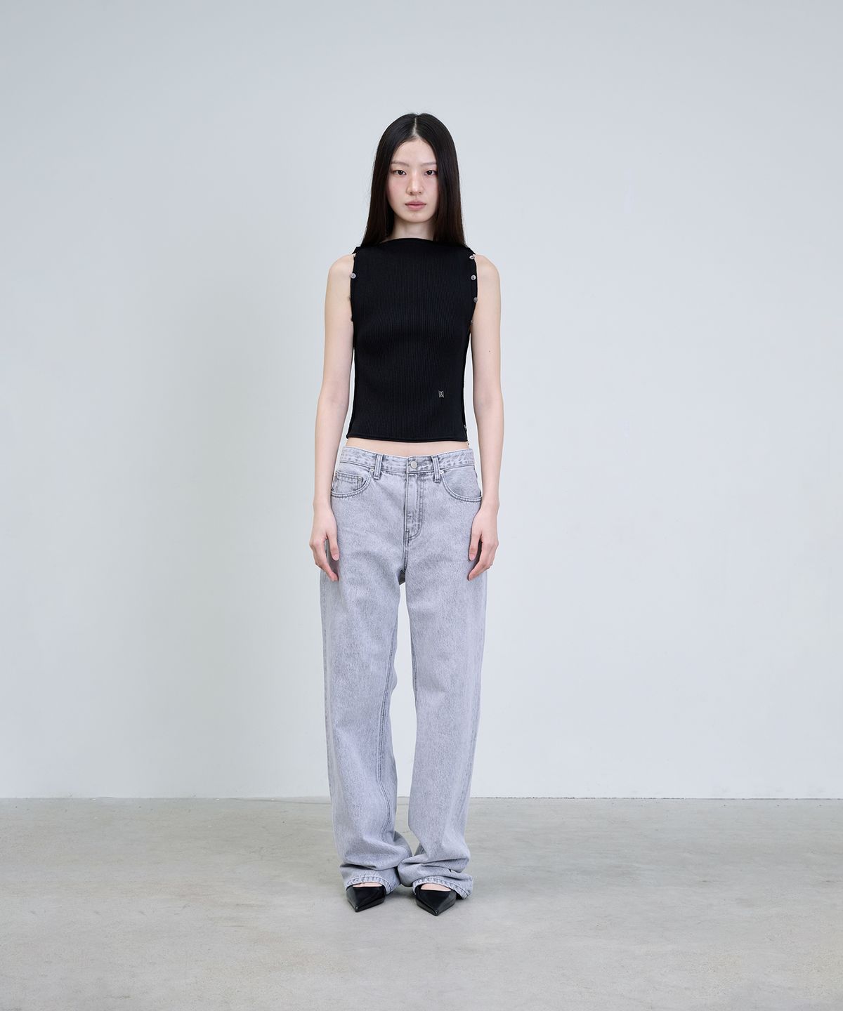 더애틋(THE AÉTUT) Paper Cotton Layered Button Top_Black