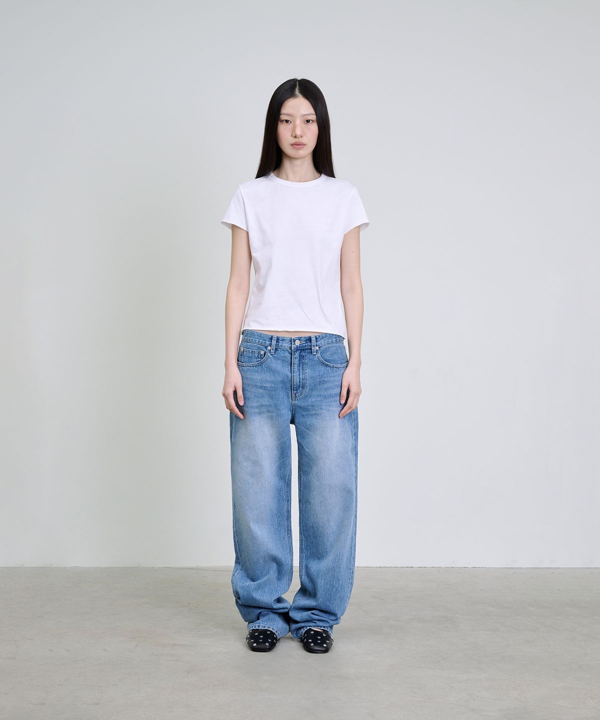더애틋(THE AÉTUT) Low-Rise Straight Denim Pants_Blue