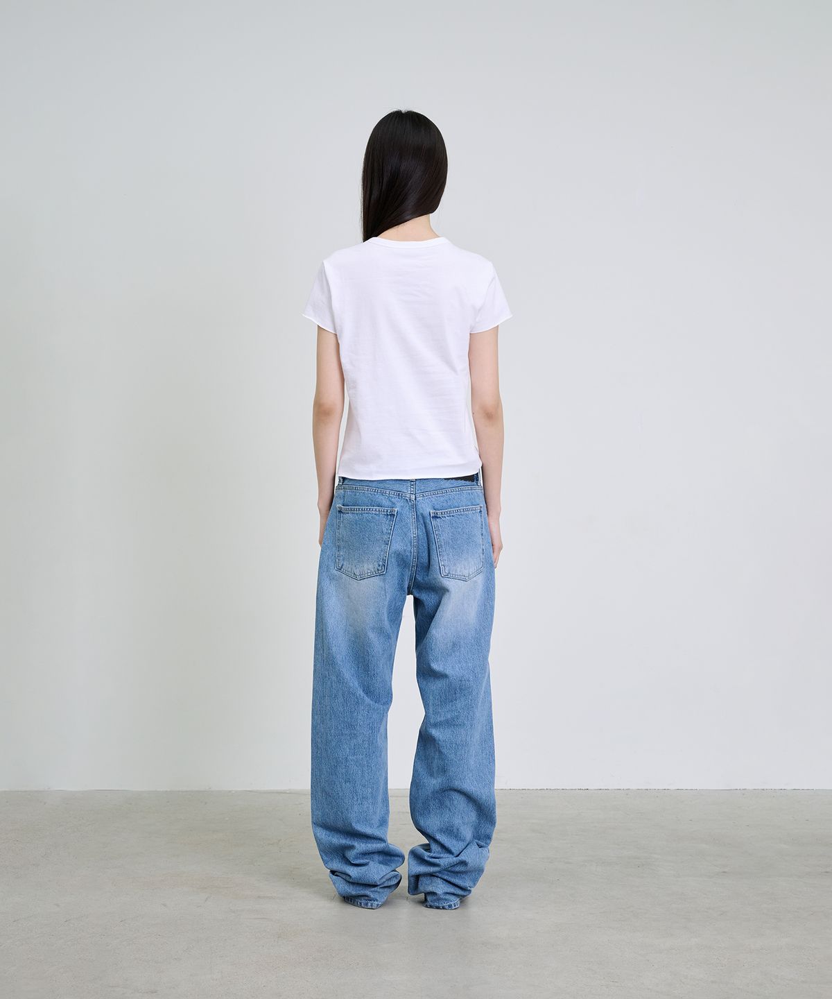 더애틋(THE AÉTUT) Low-Rise Straight Denim Pants_Blue