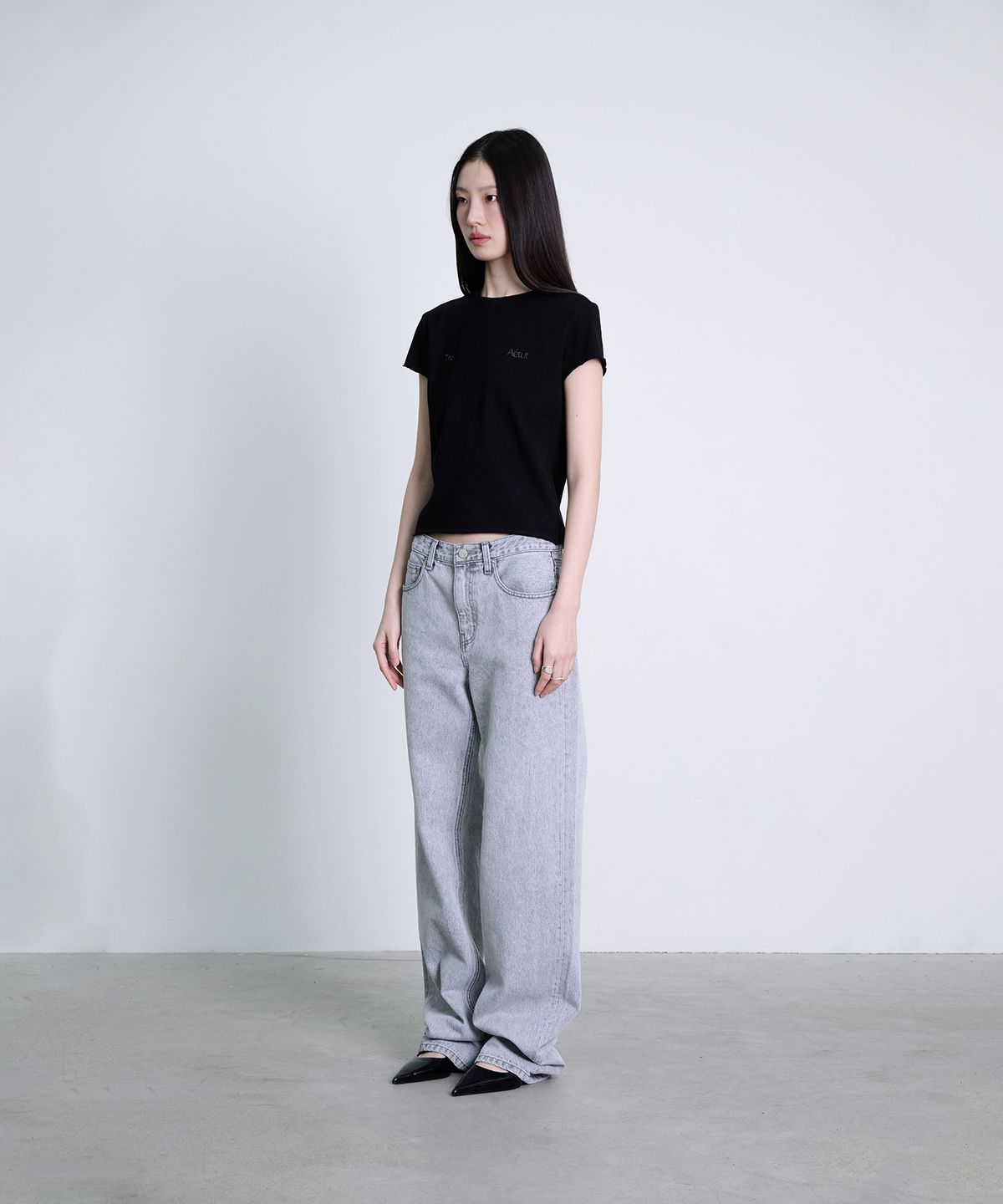 더애틋(THE AÉTUT) Raw Edge Cotton Logo T-Shirt_Black