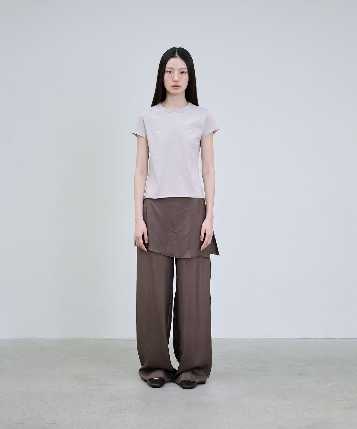 더애틋(THE AÉTUT) Raw Edge Cotton Logo T-Shirt_Beige