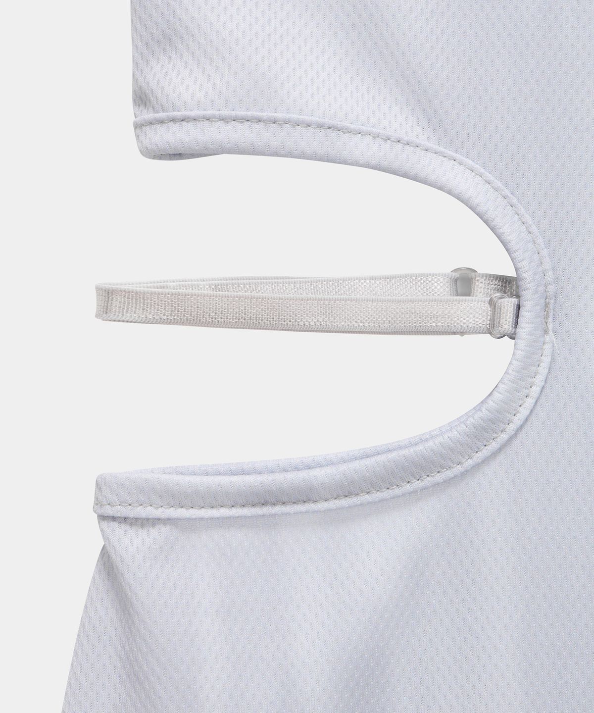 에트오소메(ETRE AU SOMMET) Side Cut-Out Mini One-Piece (White)