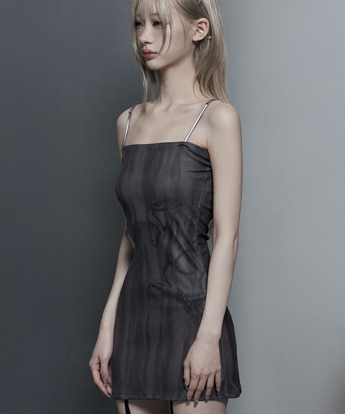 에트오소메(ETRE AU SOMMET) Side Cut-Out Mini One-Piece (Brown)
