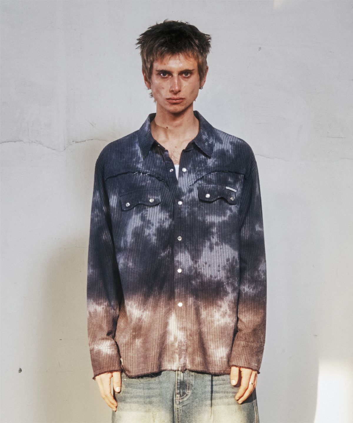 더바이닐하우스(THEVINYLHOUSE) RAW WASHED VERTICAL SHIRTS NAVY