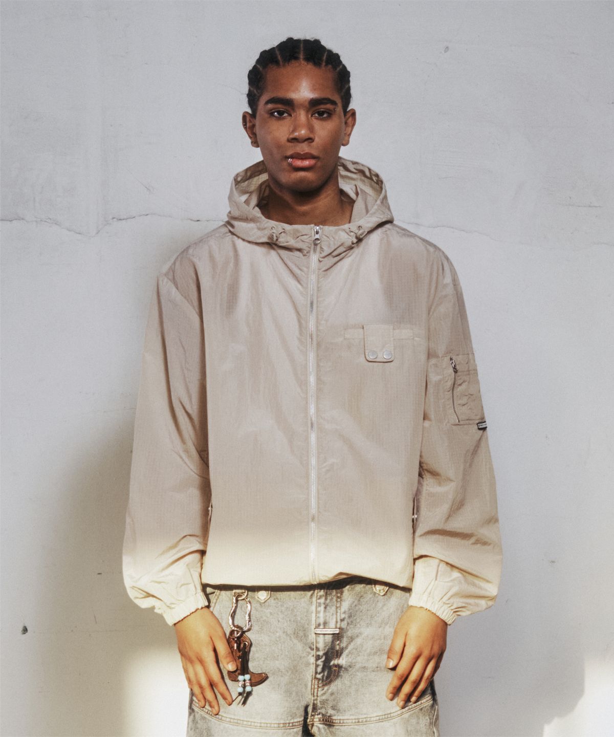 더바이닐하우스(THEVINYLHOUSE) RIBSTOP SHEER WINDBREAKER BEIGE