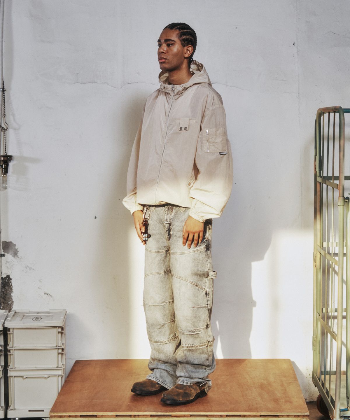 더바이닐하우스(THEVINYLHOUSE) RIBSTOP SHEER WINDBREAKER BEIGE