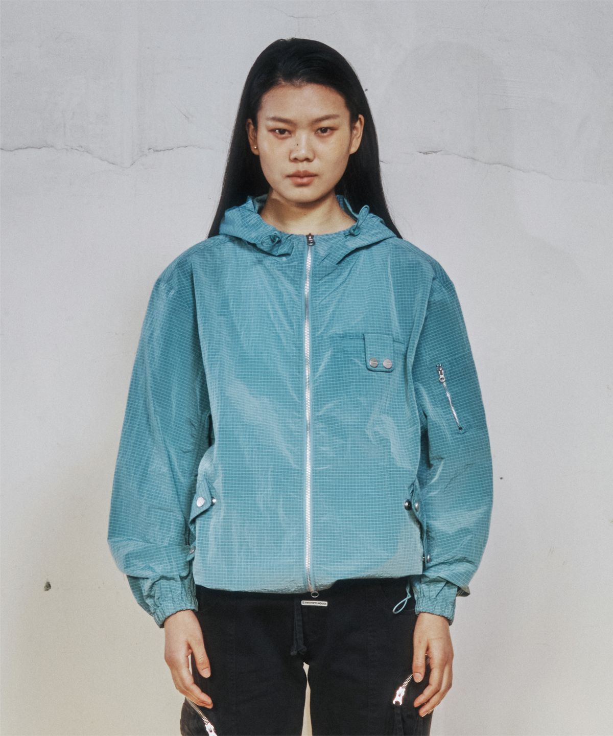 더바이닐하우스(THEVINYLHOUSE) RIBSTOP SHEER WINDBREAKER BLUE