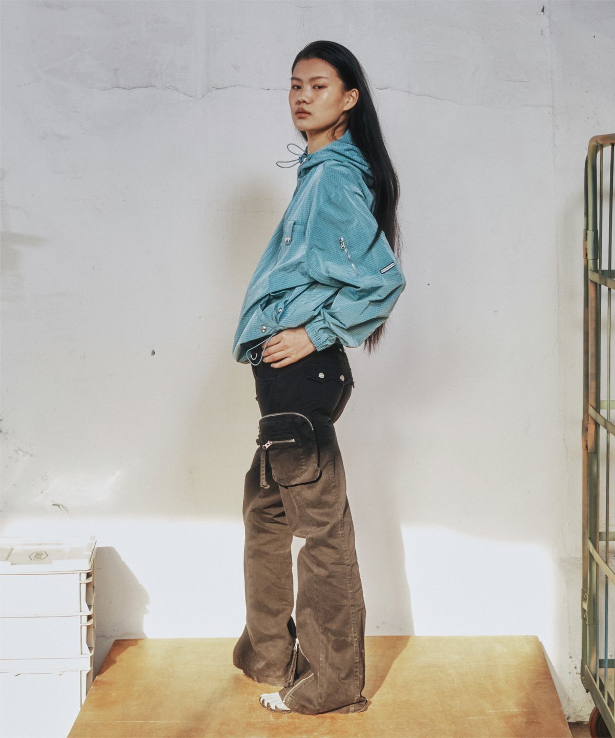 더바이닐하우스(THEVINYLHOUSE) RIBSTOP SHEER WINDBREAKER BLUE