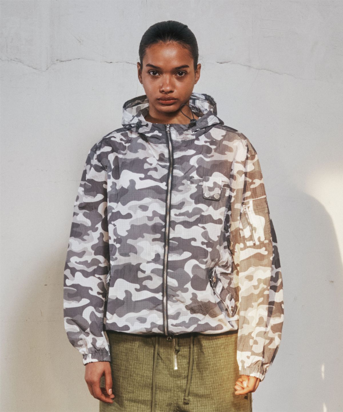 더바이닐하우스(THEVINYLHOUSE) RIBSTOP SHEER WINDBREAKER CAMO