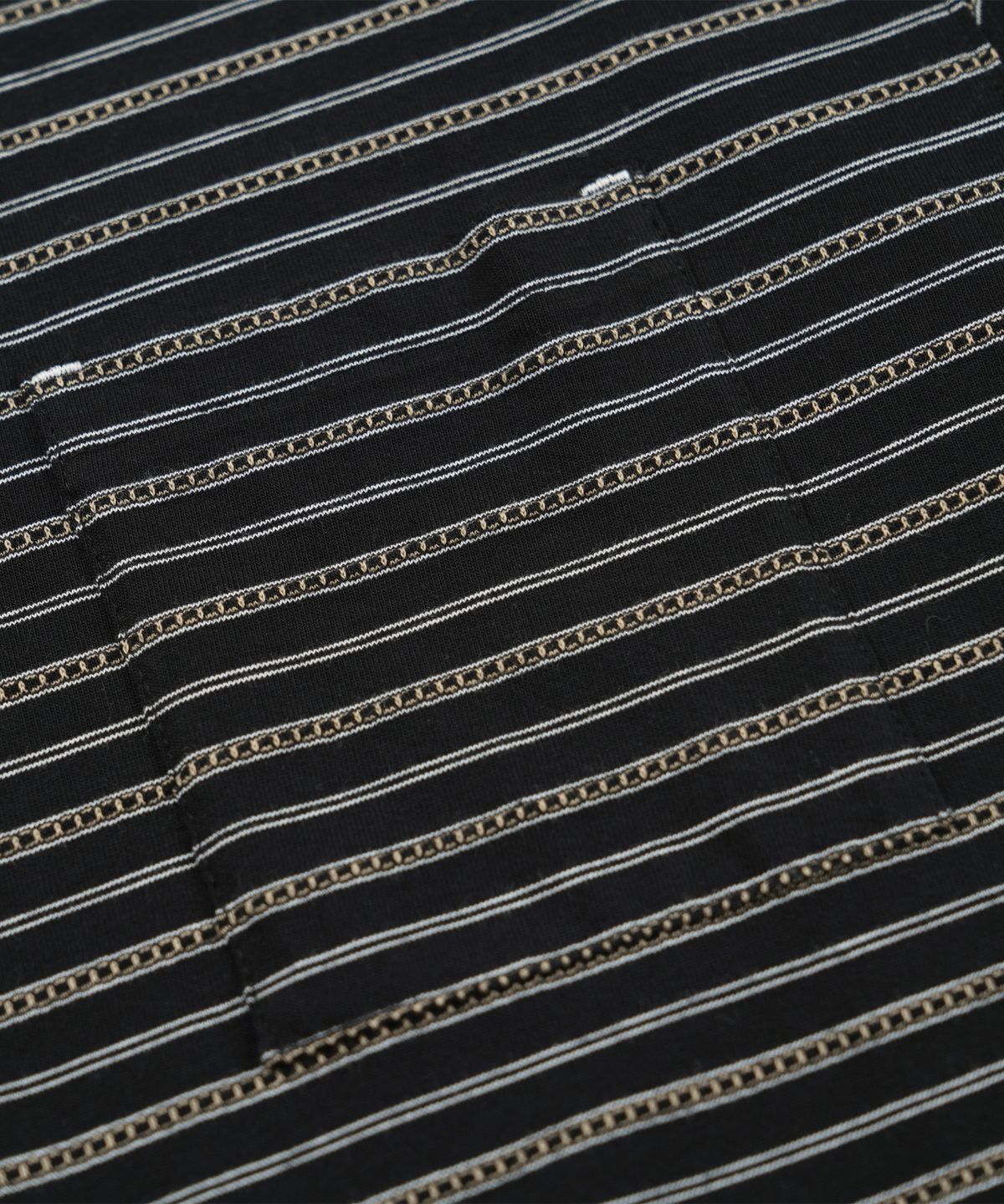 프리즘웍스(FRIZMWORKS) JACQUARD STRIPE HALF TEE _ BLACK