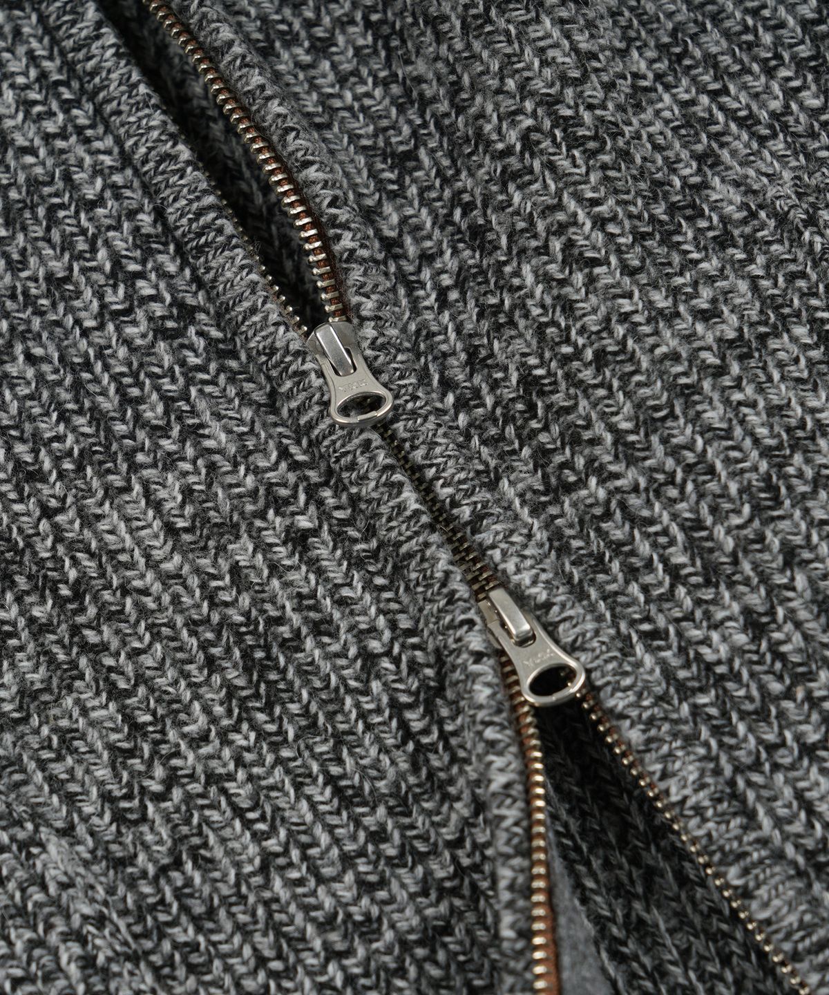 프리즘웍스(FRIZMWORKS) TWEED WOOL ZIP UP CARDIGAN _ CHARCOAL