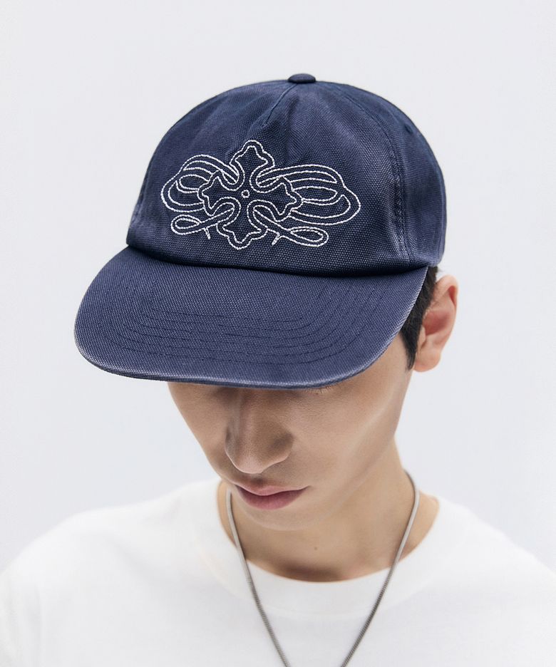 CELTIC CROSS WASHED TRUCKER CAP NAVY
