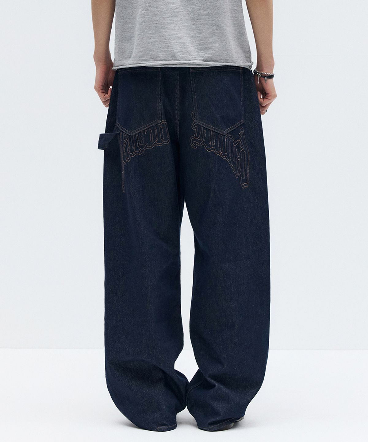 메종미네드(MAISON MINED) BACK-POINT DENIM PANTS INDIGO