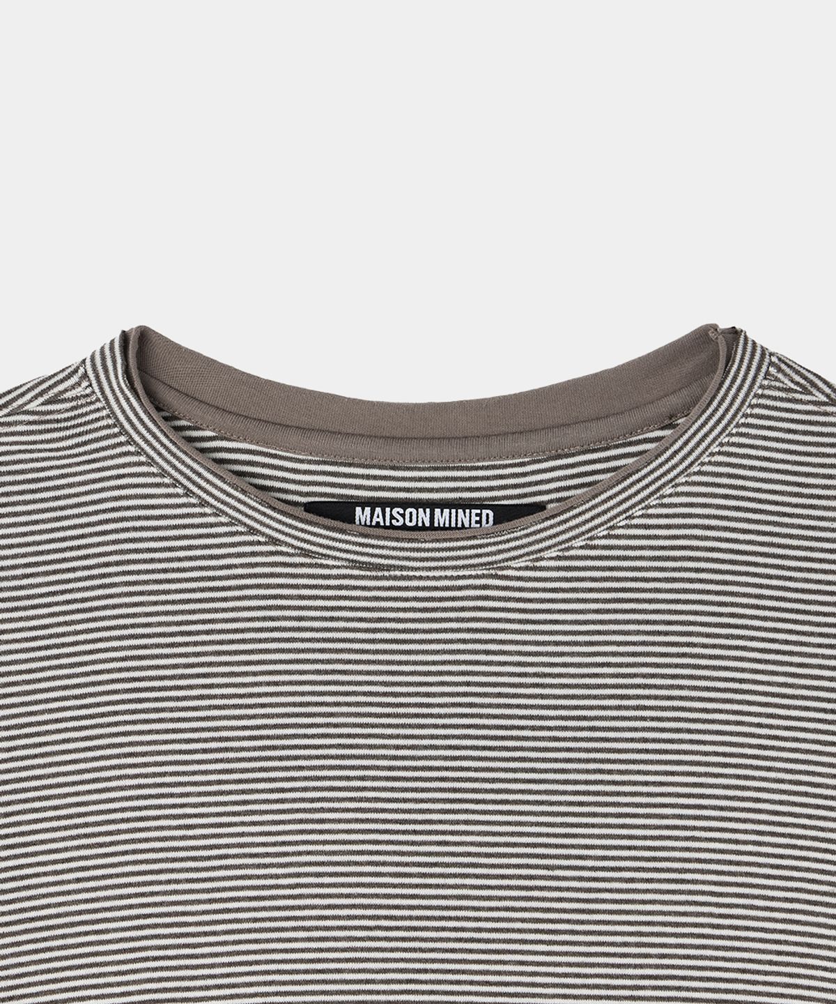 메종미네드(MAISON MINED) STRIPE LAYERED HALF T BROWN