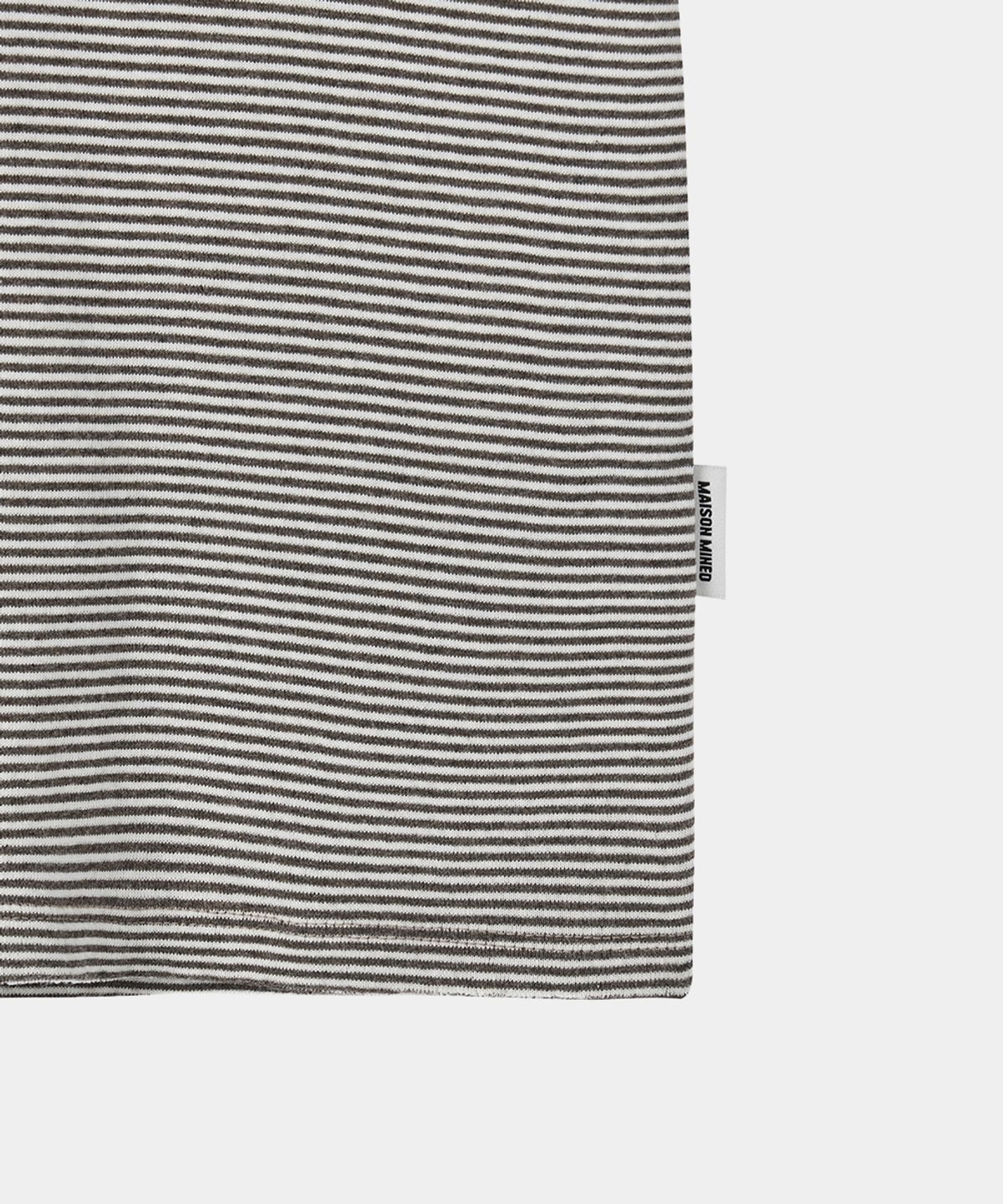 메종미네드(MAISON MINED) STRIPE LAYERED HALF T BROWN
