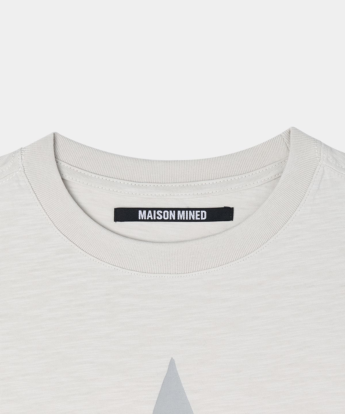 메종미네드(MAISON MINED) CRACKED STAR HALF T BEIGE