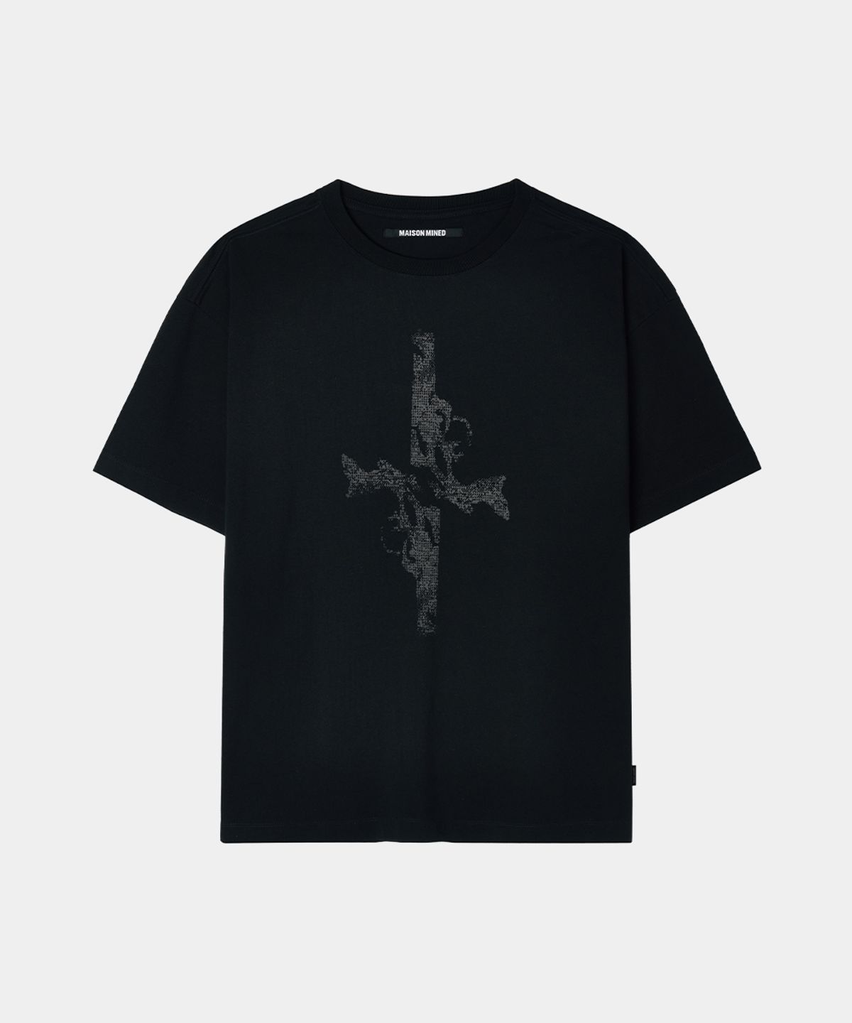 메종미네드(MAISON MINED) CROSS GUN GRAPHIC HALF T BLACK