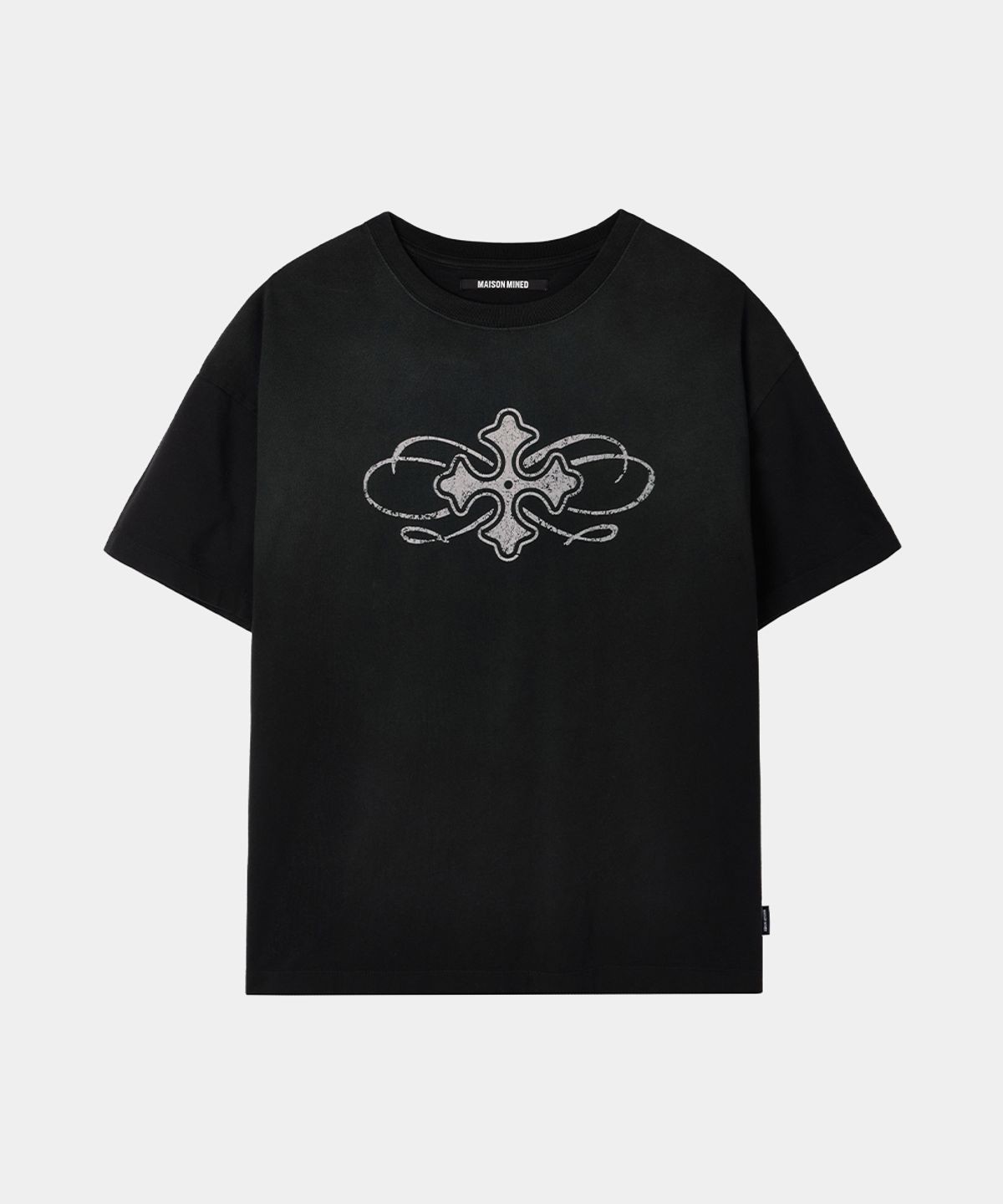 메종미네드(MAISON MINED) CELTIC CROSS WASHED HALF T BLACK