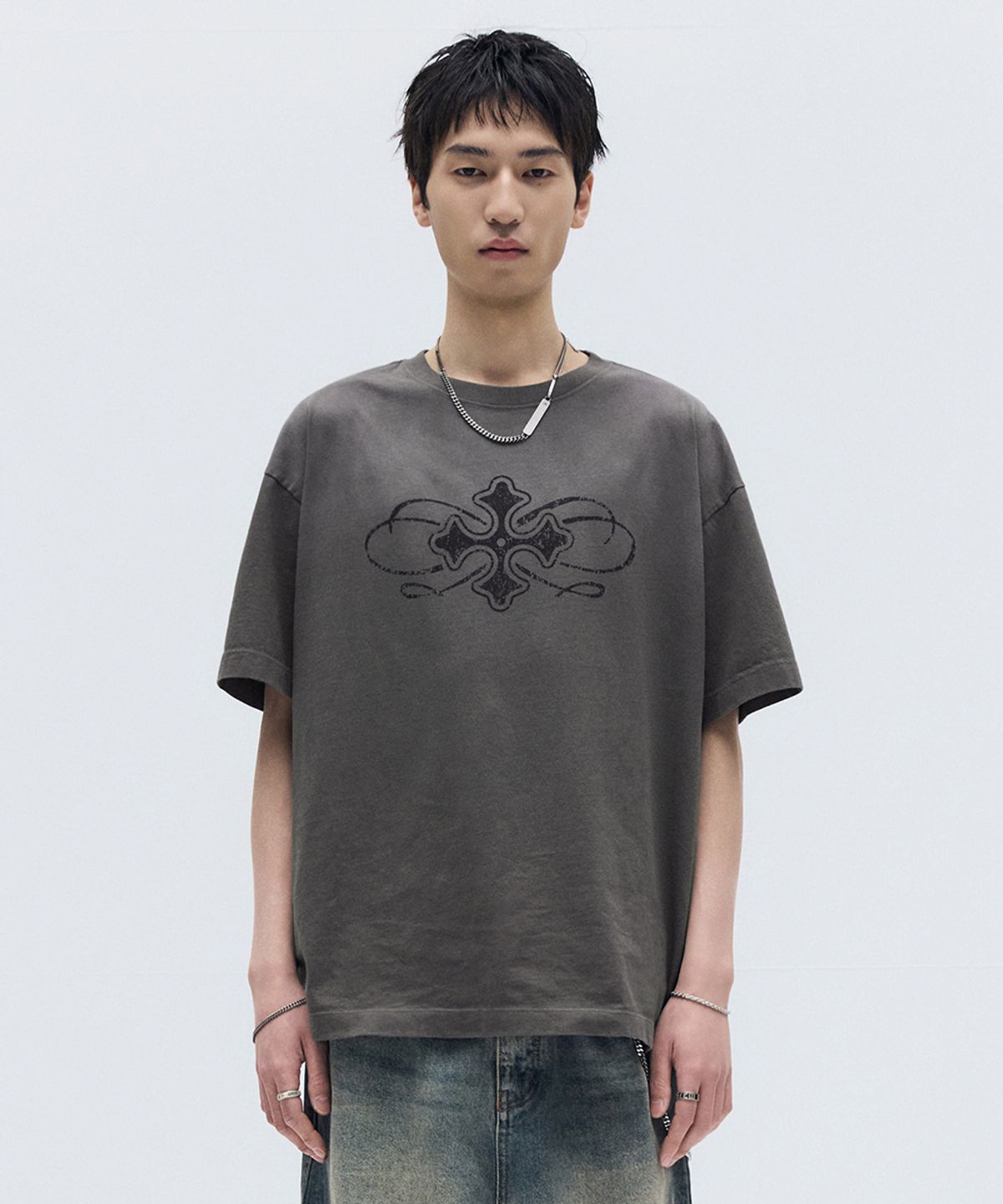 메종미네드(MAISON MINED) CELTIC CROSS WASHED HALF T CHARCOAL