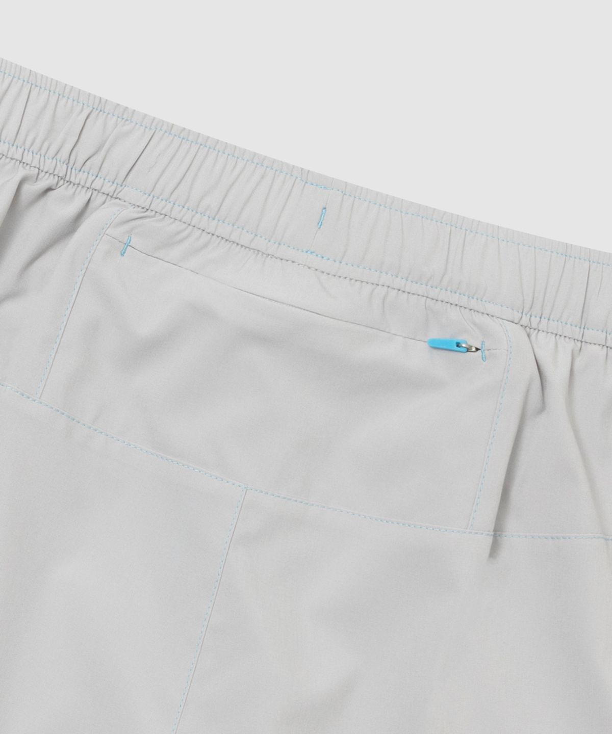 무신사 스탠다드 스포츠(MUSINSA STANDARD SPORTS) Cass Light X 드라이액트 5인치 쇼츠 우먼 LIGHT GREY