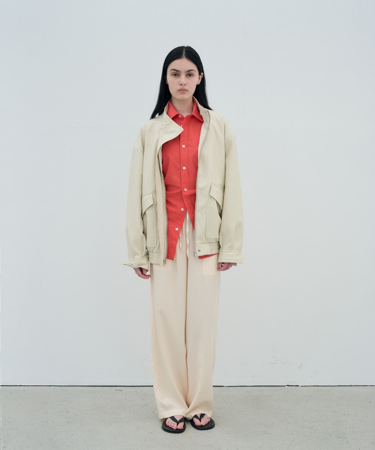 정감 스튜디오(JEONGGAM STUDIOS) High-Neck Faux Leather Jumper_2 color