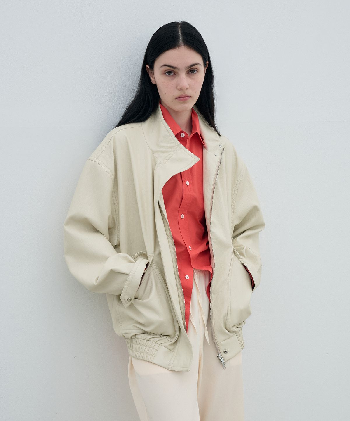 정감 스튜디오(JEONGGAM STUDIOS) High-Neck Faux Leather Jumper_2 color