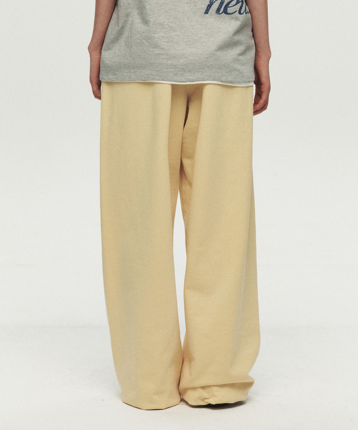 호이테(HEUTE) STAY UP SWEATPANTS (YELLOW)