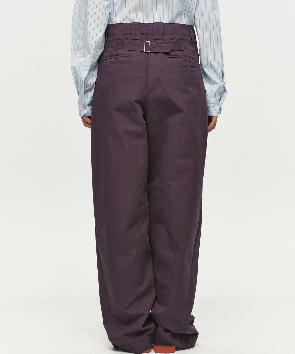 호이테(HEUTE) CURVE LINE WIDE PANTS (PURPLE)