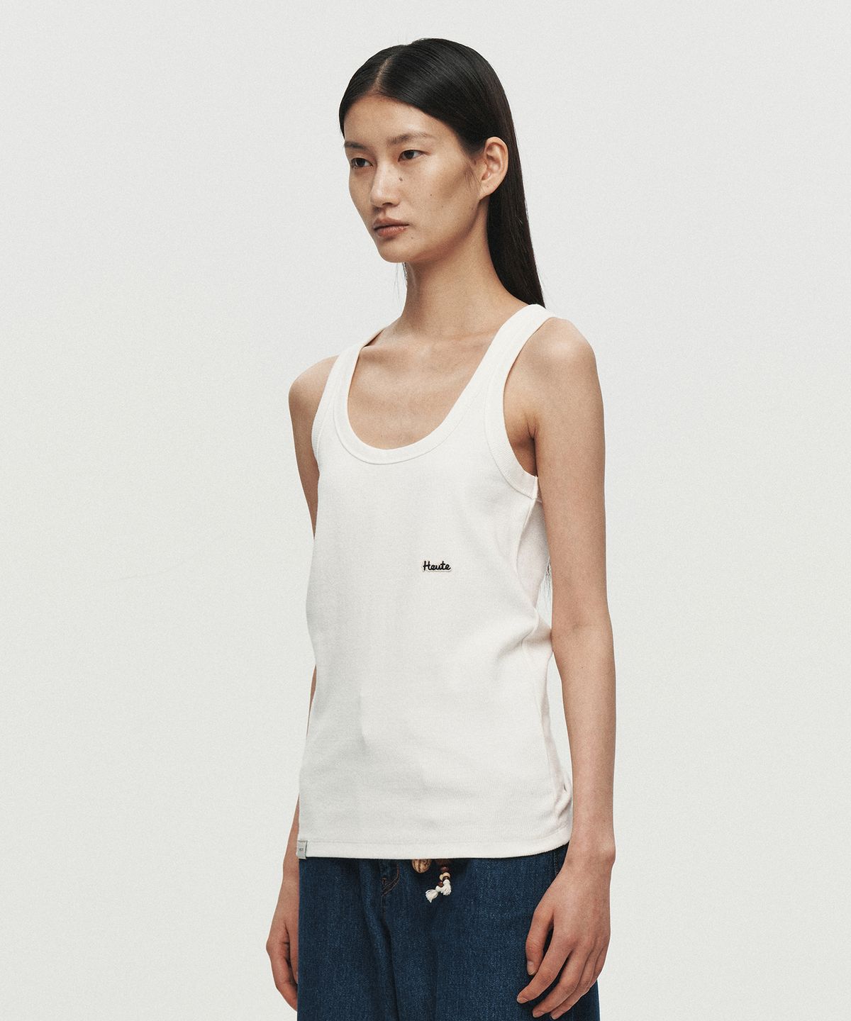 호이테(HEUTE) SIGNATURE RIB SLEEVELESS (WHITE)