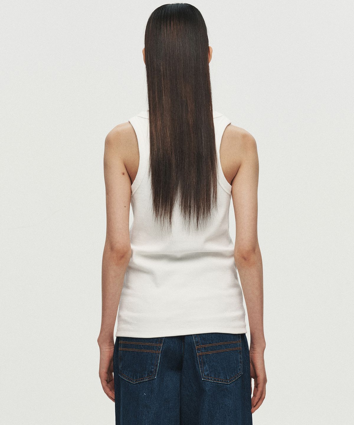 호이테(HEUTE) SIGNATURE RIB SLEEVELESS (WHITE)